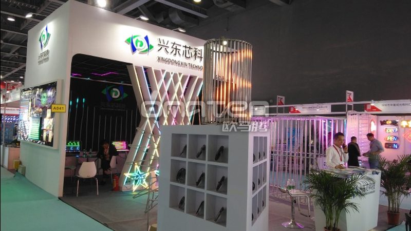 超薄灯箱：揭秘其精致背后的制作工艺**